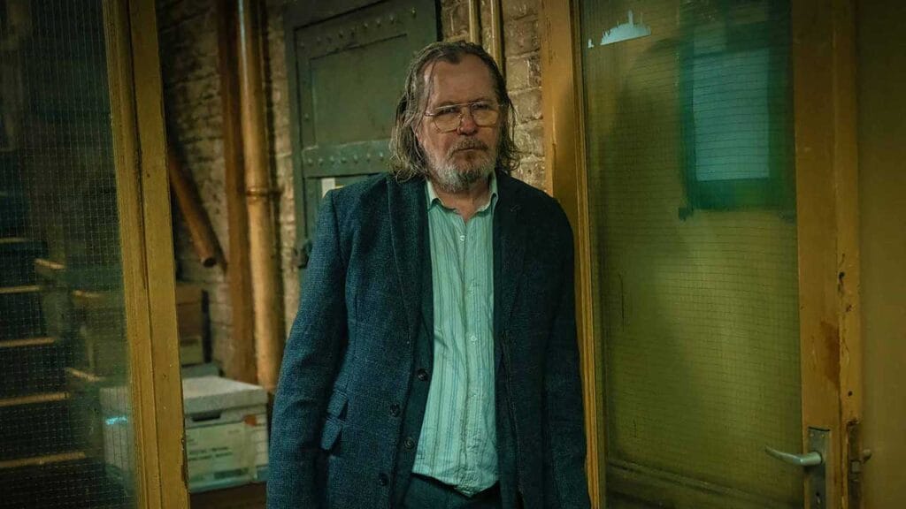 Gary oldman como Jackson Lamb en la serie Slow Horses
