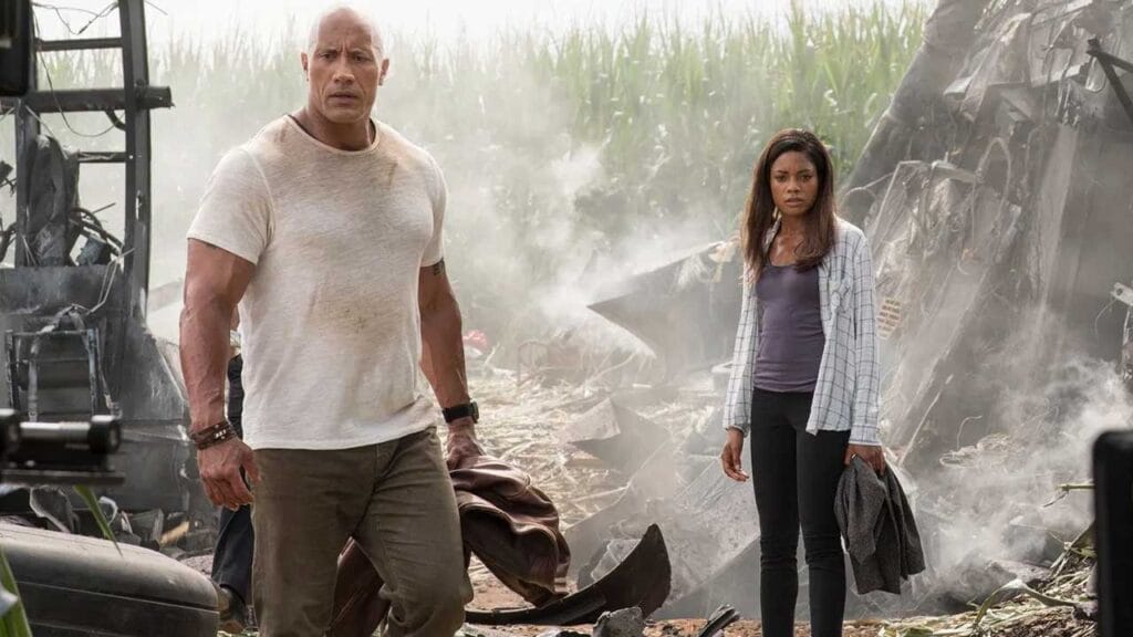 Dwayne Johnson y Naomie Harris en Proyecto Rampage