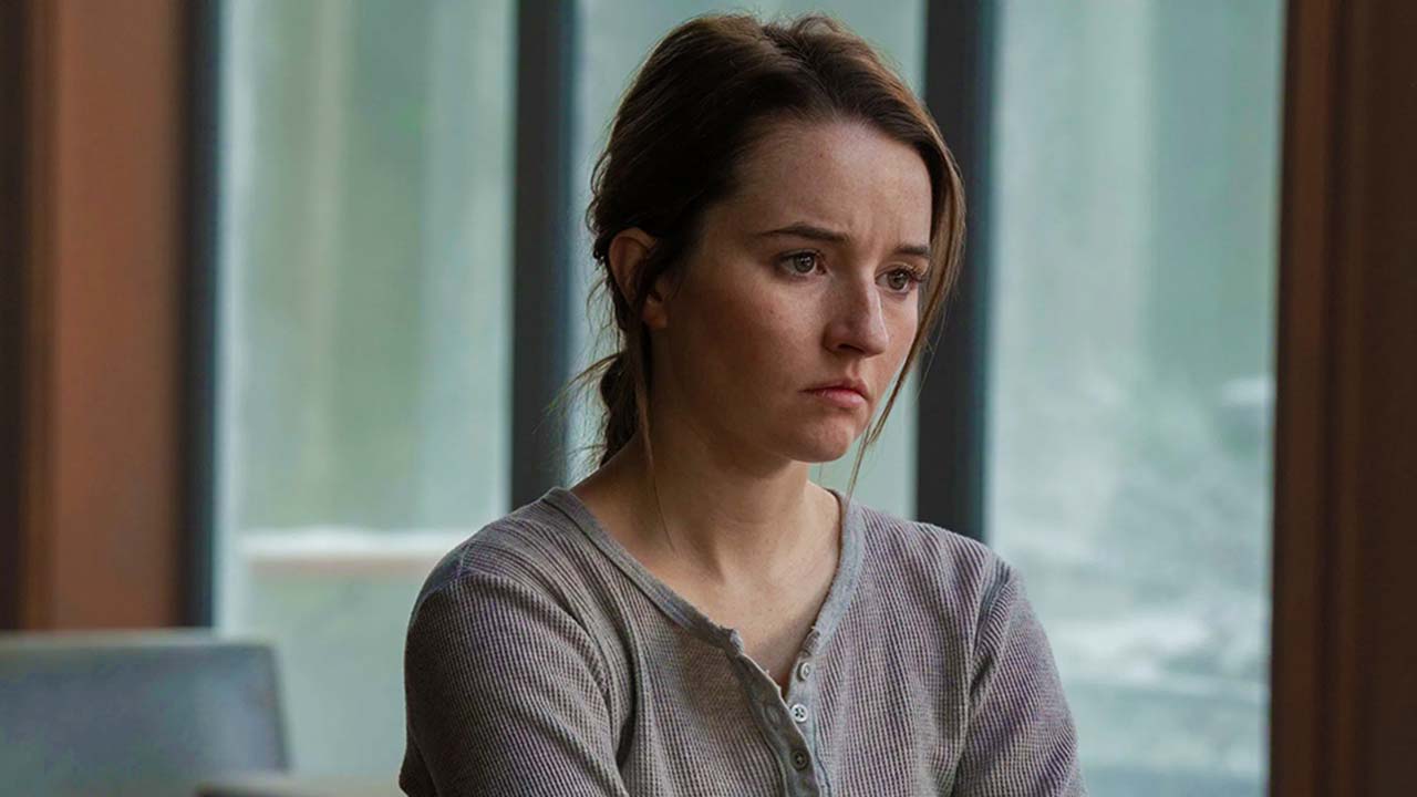 Kaitlyn Dever como Abby en el episodio 2 de la temporada 2 de The Last of Us
