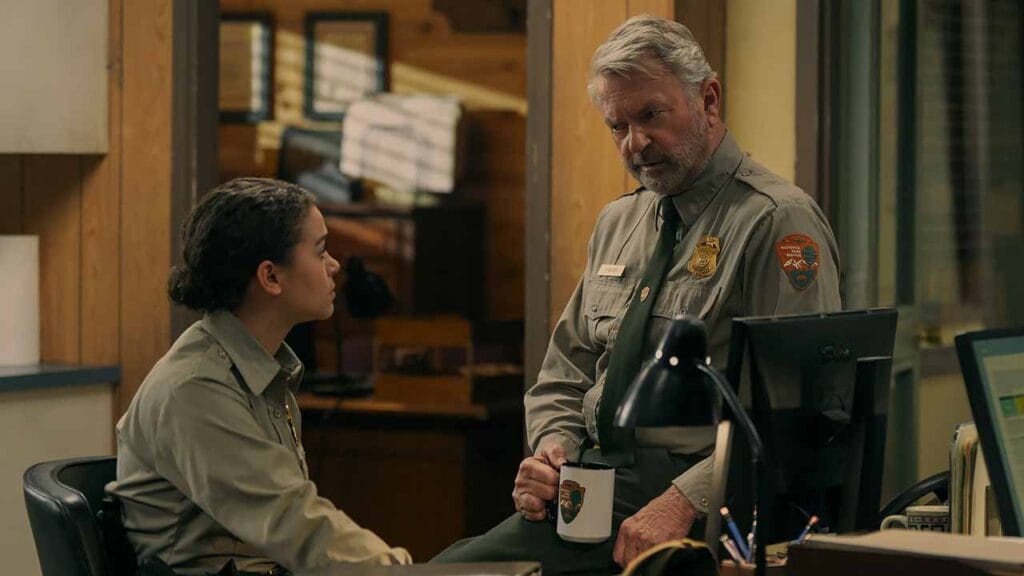 Lily Santiago y Sam Neill en Indomable