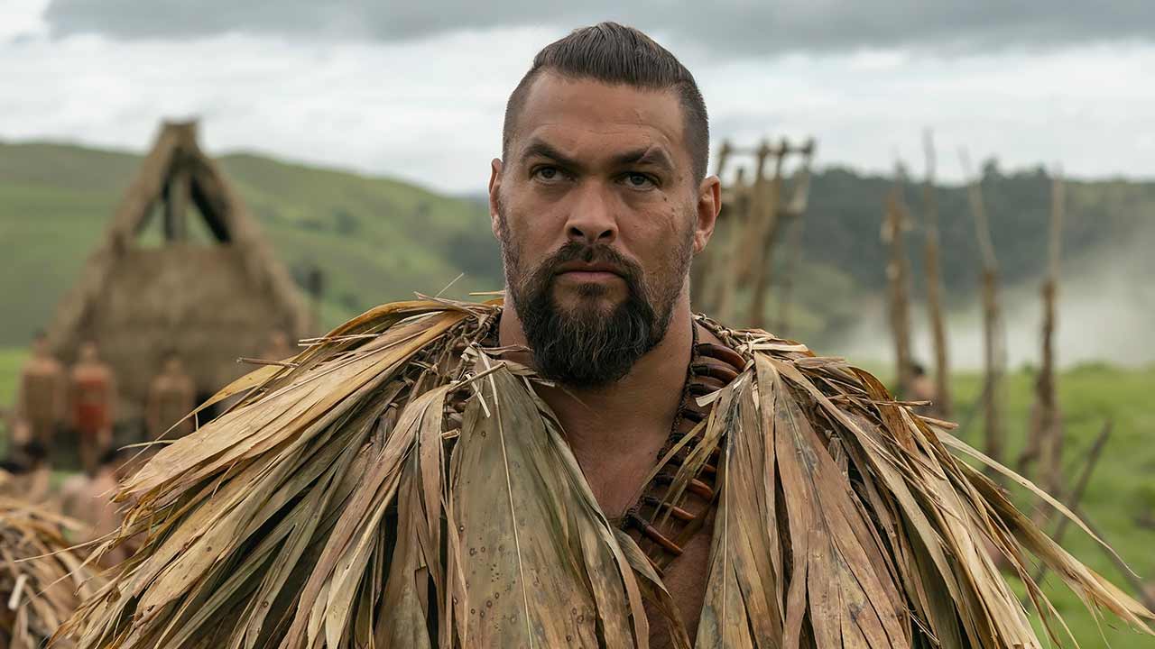 Jason Momoa como Ka'iana en el episodio 1 de El Gran Guerrero