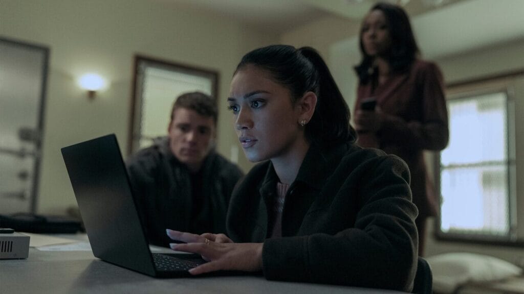 Se desconoce si el reparto de la temporada 4 de El Agente Nocturno tendrá a Luciane Buchanan como Rose