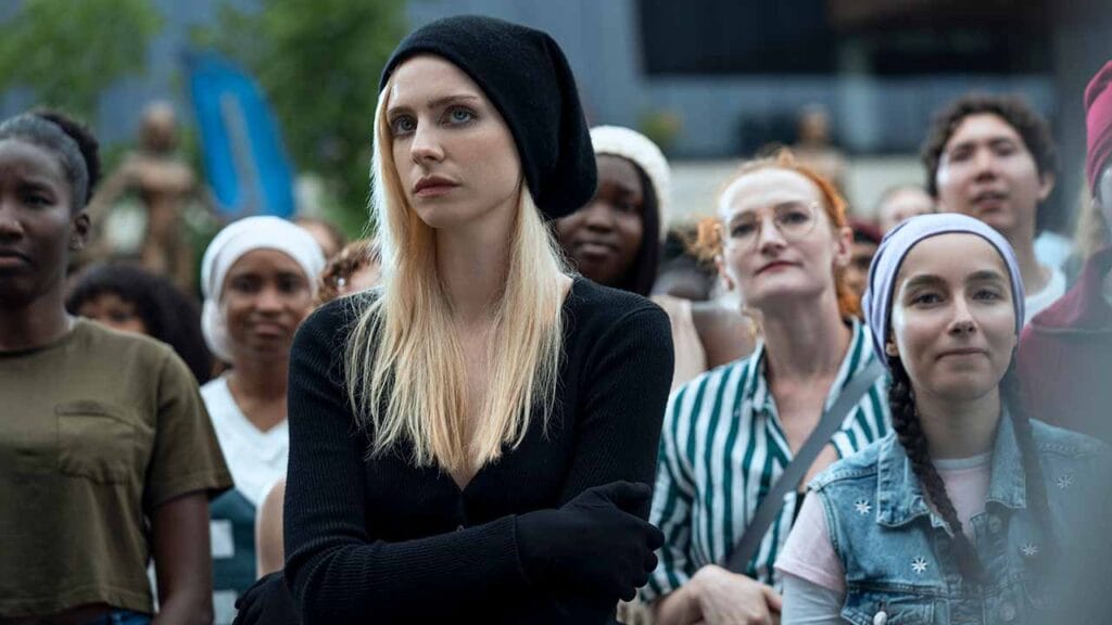 Maddie Phillips como Cate en el episodio 3 de la temporada 2 de Gen V