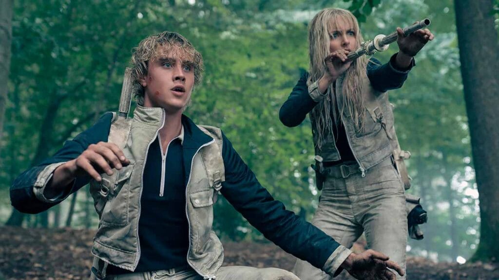 Joseph Zada como Haymitch y McKenna Grace como Maysilee en Amanecer en la Cosecha