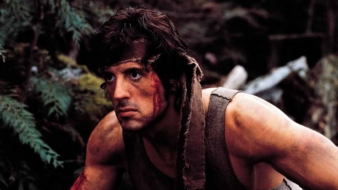 Sylvester Stallone como John Rambo en Acorralado