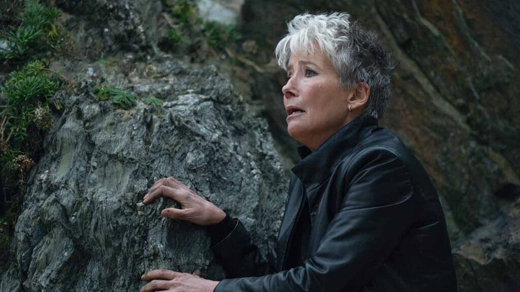 EEmma Thompson como Zoe en el episodio 7 de El misterio de Cemetery Road