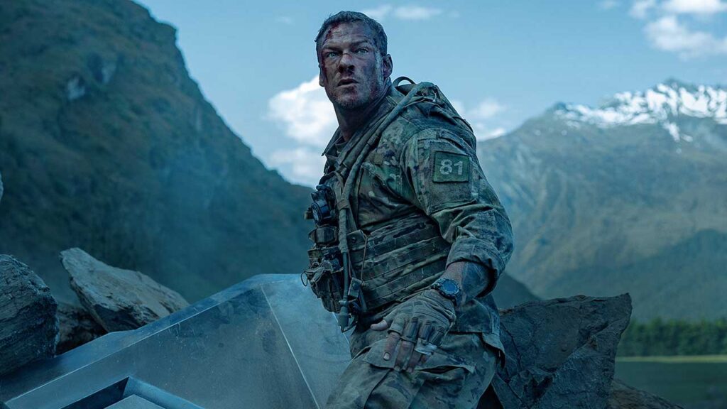 Alan Ritchson en Máquina de guerra