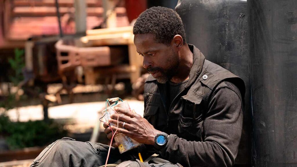 Sterling K. Brown como Xavier Collins en la temporada 2 de Paradise