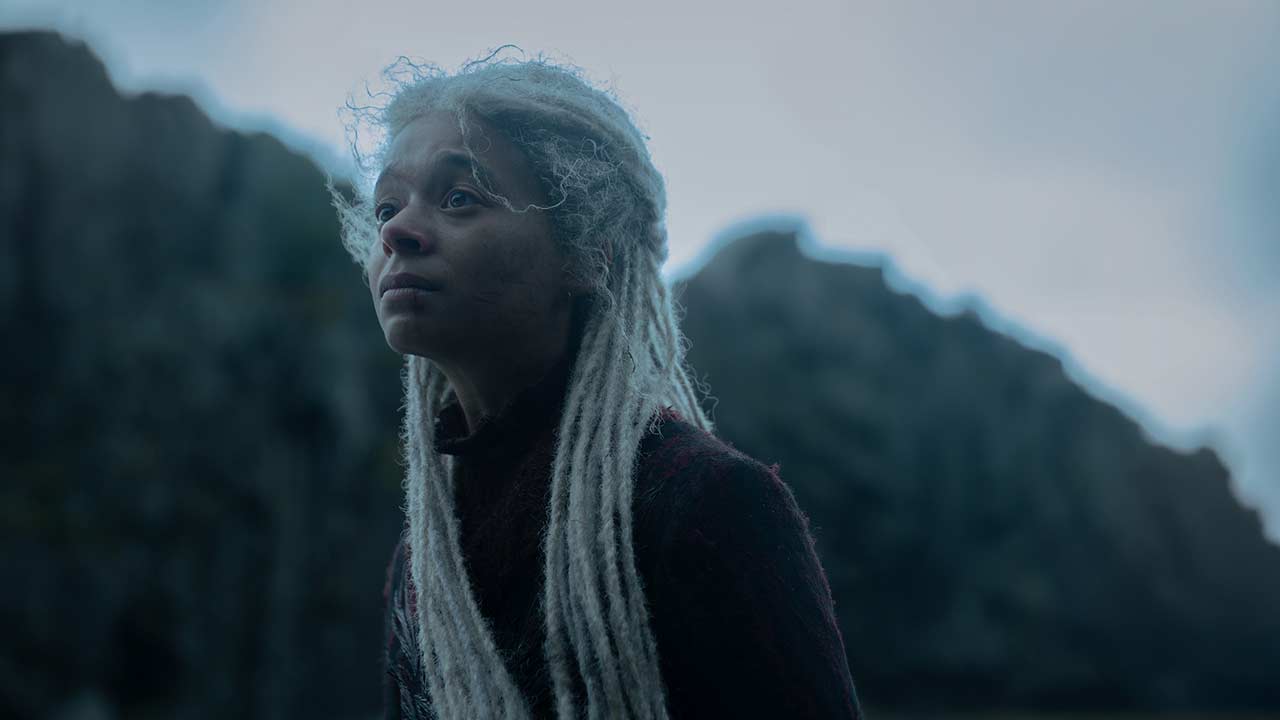 Phoebe Campbell como Rhaena en el episodio 1 de la temporada 3 de La Casa del Dragón