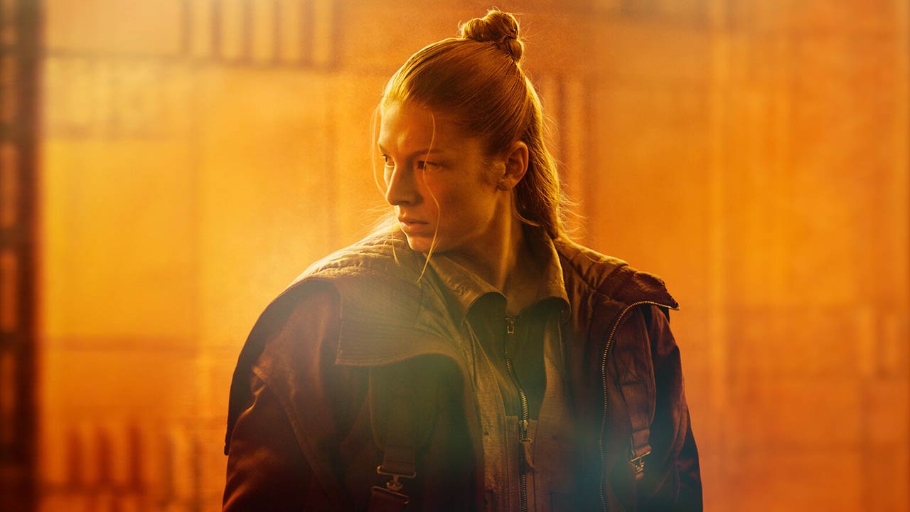 Hunter Schafer como Cora en Blade Runner 2099