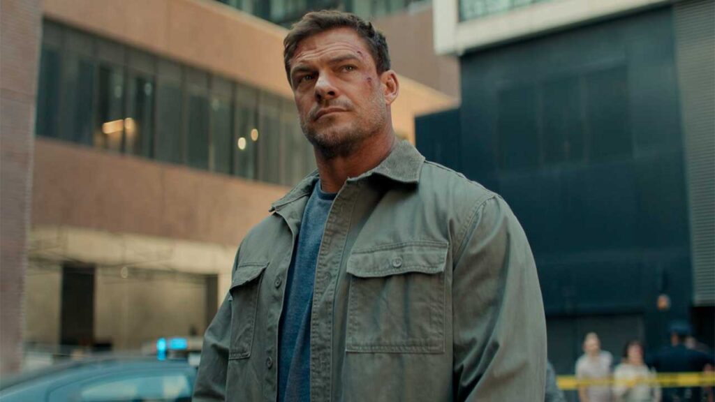 Alan Ritchson como Jack Reacher en el episodio 4x04 de Reacher