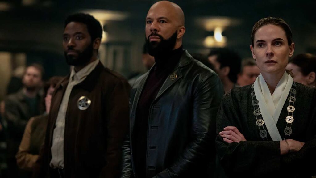 Chinaza Uche como Billings, Common como Robert Sims y Rebecca Ferguson como Juliette en Silo 3x09