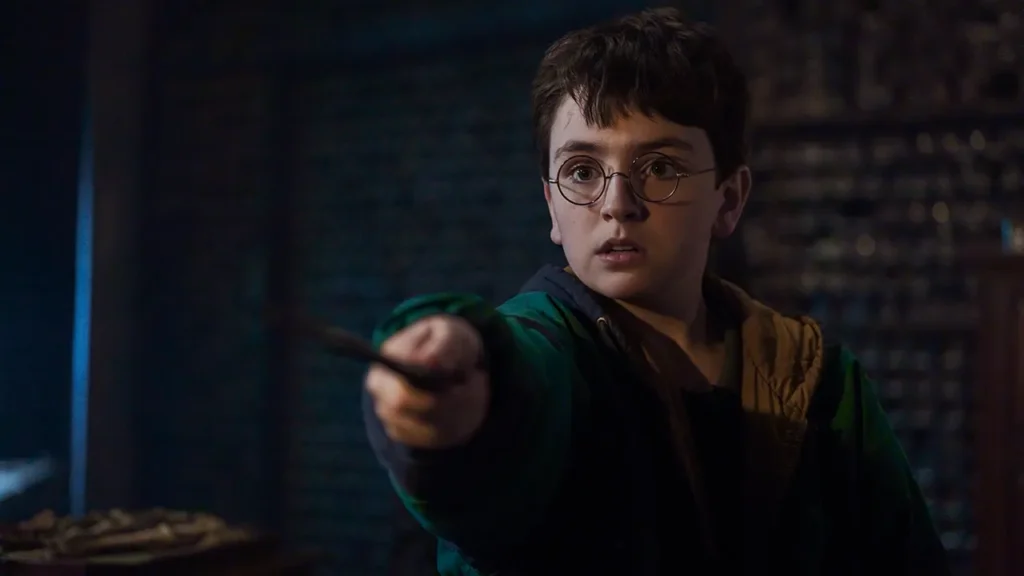 Dominic McLaughlin es Harry Potter en la serie Harry Potter de HBO