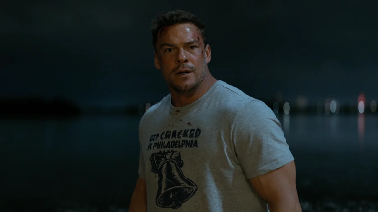 Alan Ritchson como Jack Reacher en el episodio 8 de la temporada 4 de Reacher
