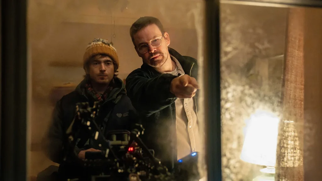 Austin Abrams y Zach Cregger en el rodaje de la nueva película de Resident Evil