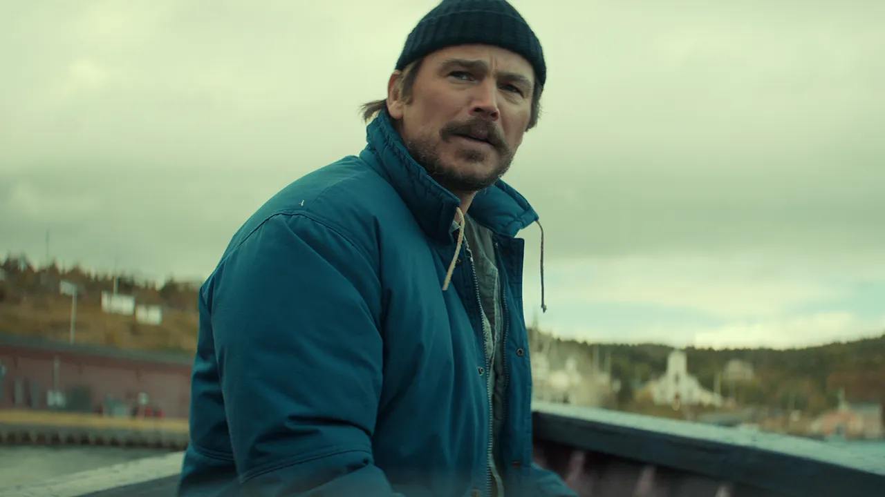 Josh Hartnett en la temporada 1 de Bajo la superficie de Netflix