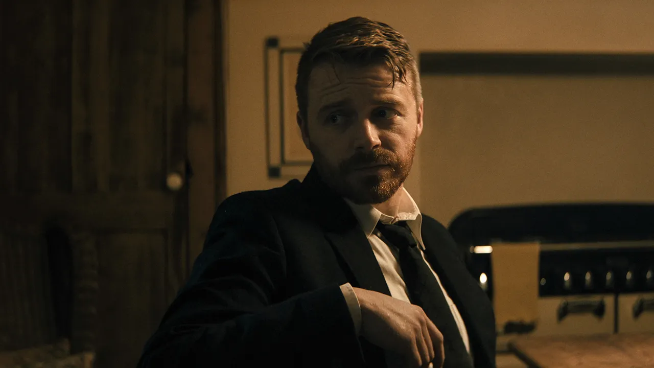 Jack Lowden como River en Slow Horses