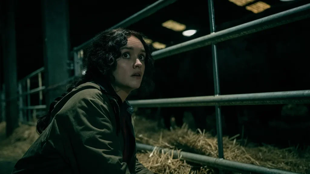 Olivia Cooke como Sid en el episodio 6x03 de Slow Horses