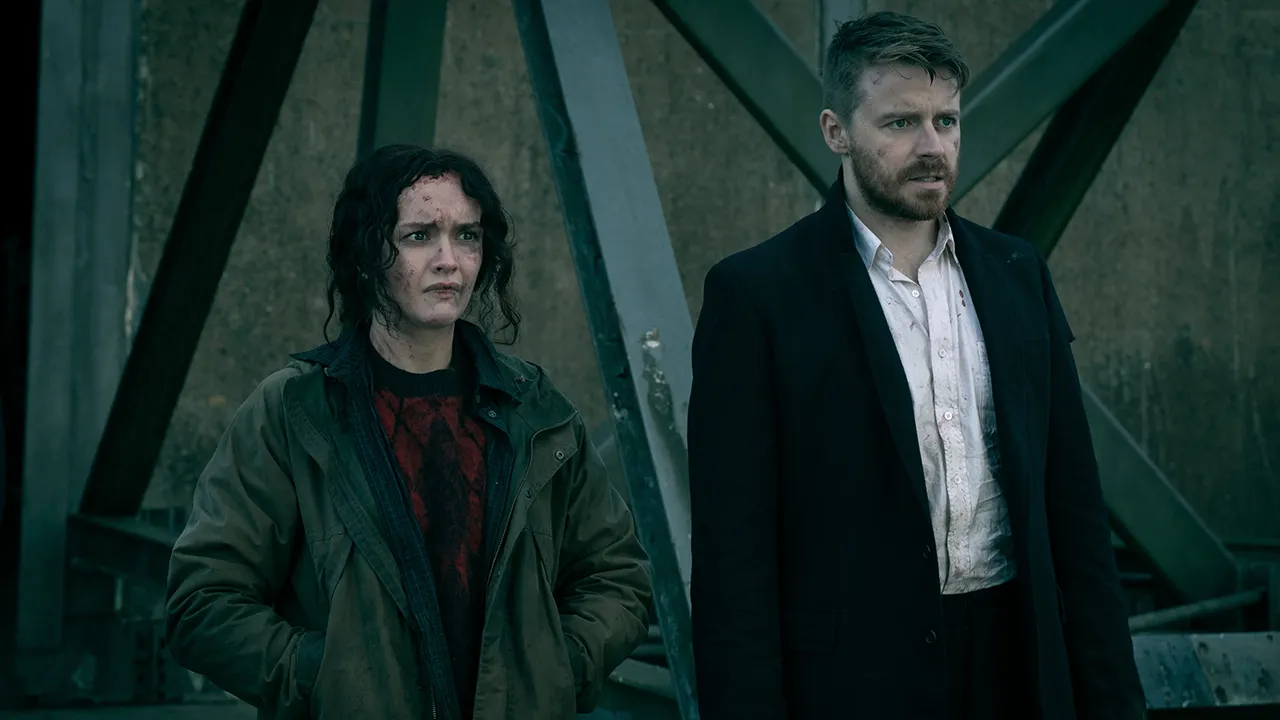 Olivia Cooke y Jack Lowden en el episodio 5 de la temporada 6 de Slow Horses